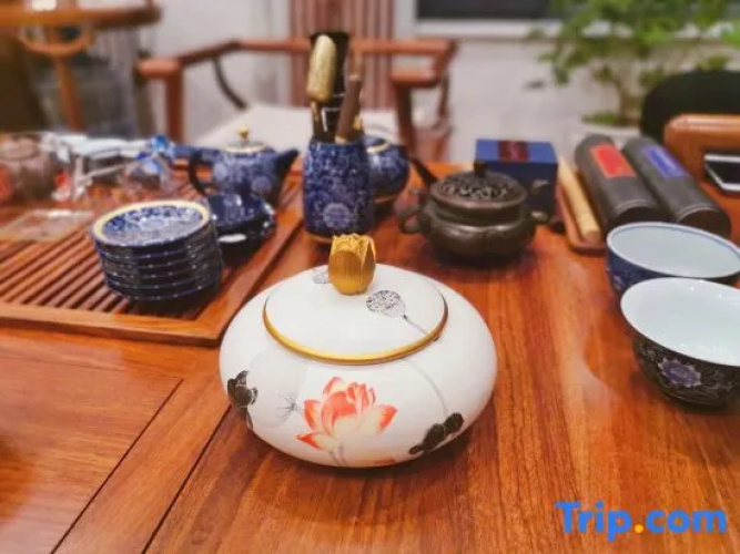Xingyi Yinfeng Inn