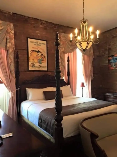 Standard Double room with balcony and with city view