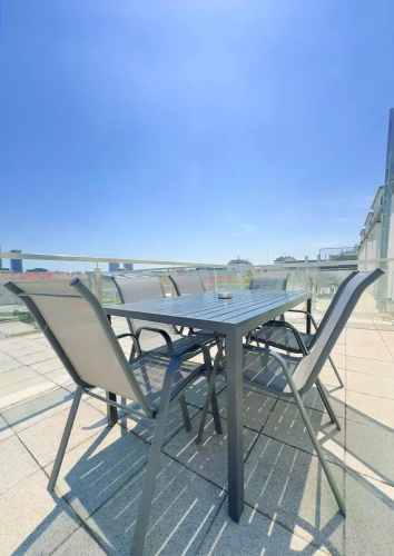 Elegant Duplex Danube Canal