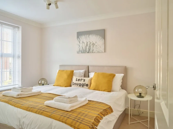 3 Bedrooms Classic Cottage