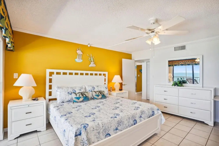 Ocean Sands 1-708