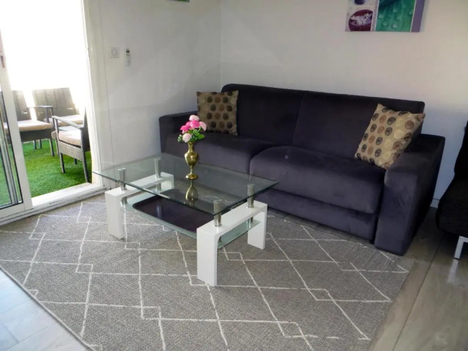 9 Avenue De Carras