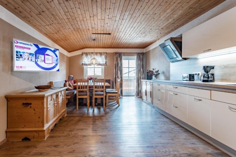 2 Bedrooms Apartment with balcony