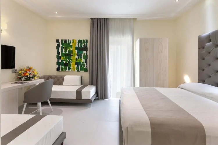 1 Bedroom Standard Quadruple room with balcony