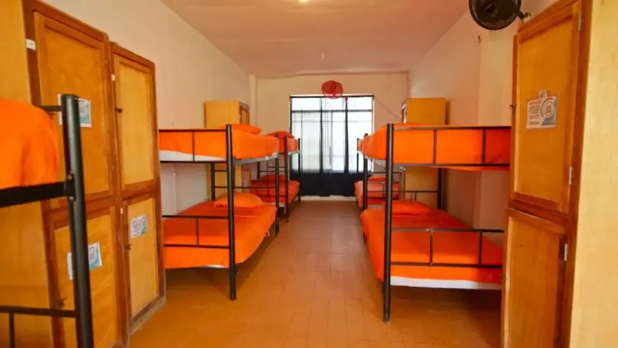 The Point Mancora - Beach Party Hostel