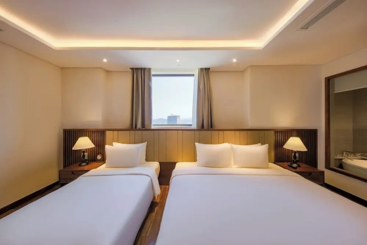 Triple Suite with city view