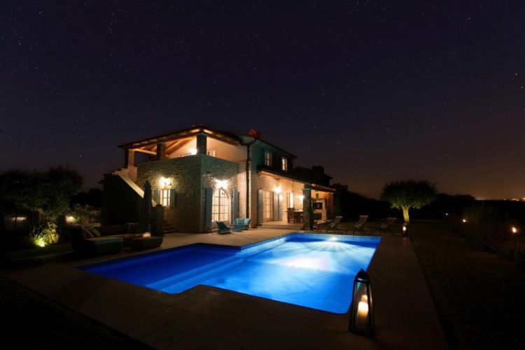 3 Bedrooms Villa