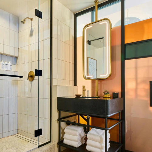 HOLLYWOOD VOLUME, a Tribute Portfolio Hotel photo 11