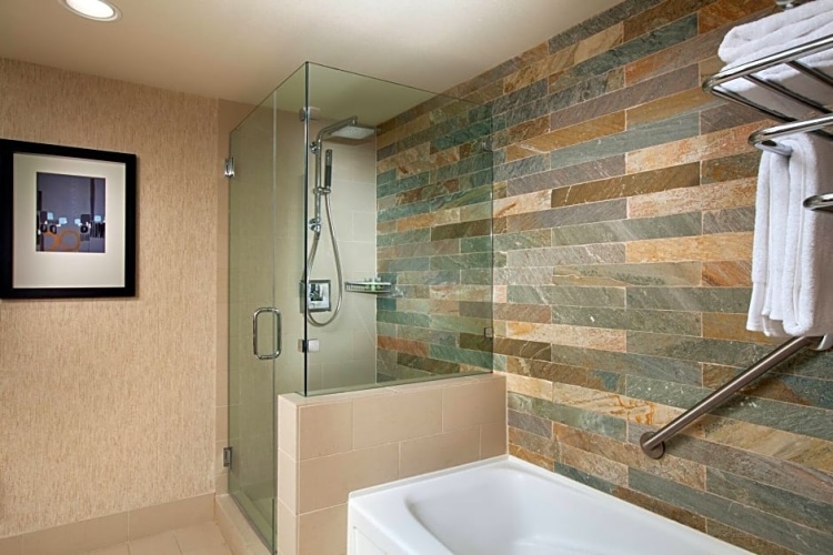 1 Bedroom Double Suite with balcony
