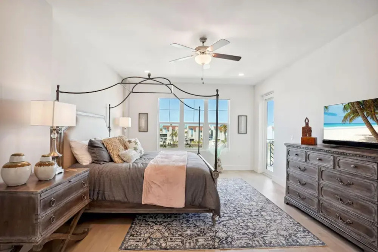 The Harbor Condo 305 Premier
