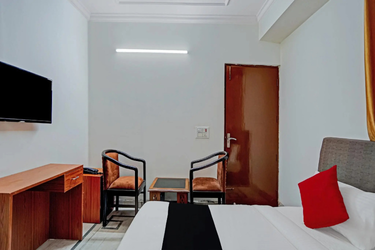 Perfect Inn by OYO Rooms