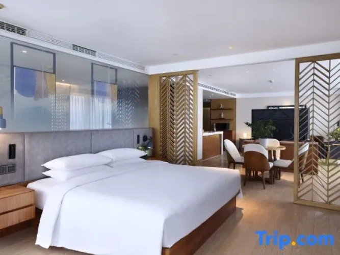 Deluxe Double Suite