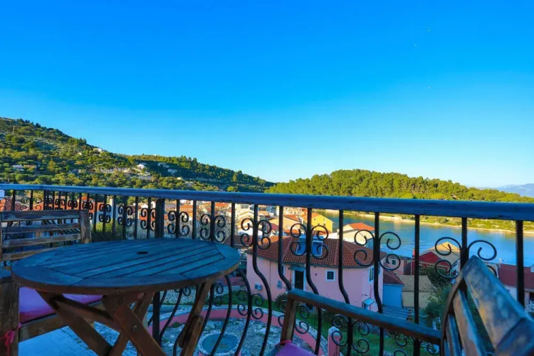 Sterna Suite in Gaios