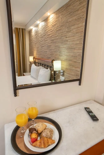 Deluxe Single room