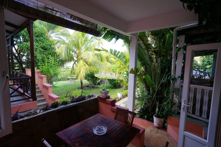 1 Bedroom Apartment with partial ocean view