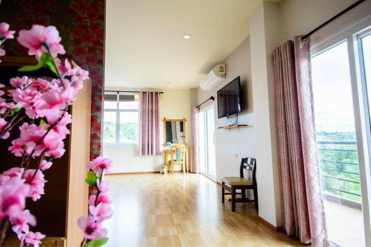 Sakura Yama Resort