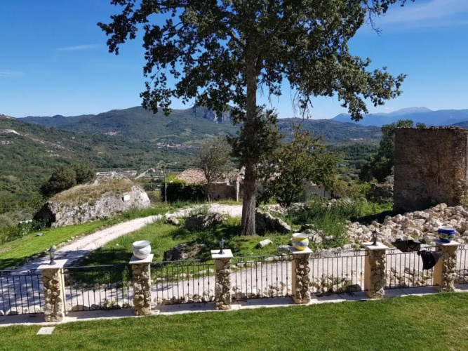 Borgo Donna Teresa
