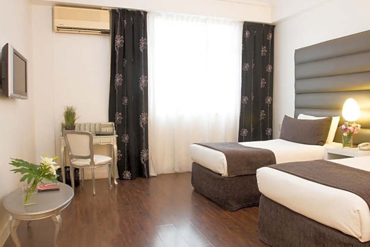 Standard Suite