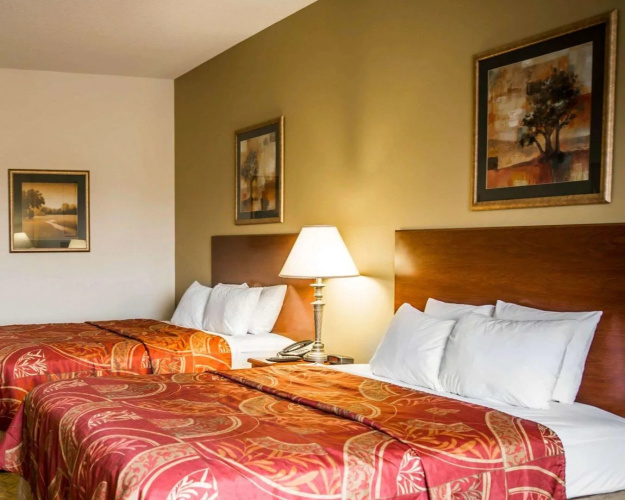 Holiday Inn Express & Suites Clear Spring by IHG