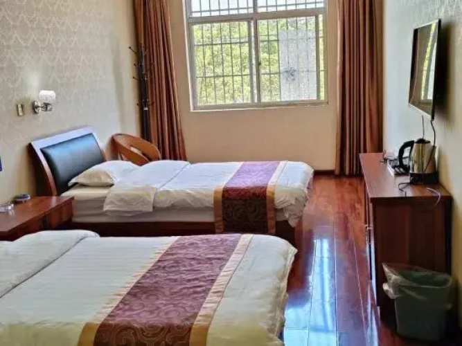 YuJu Hotel