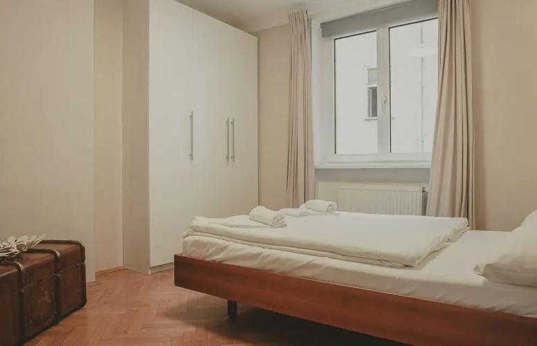 HeyMi Apartments Post