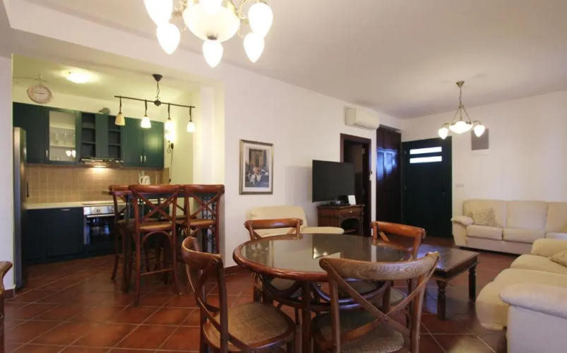 Amazing 2 BR apartment in Boka Gardens complex