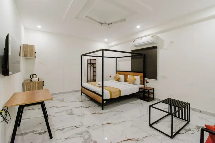 Deluxe Suite