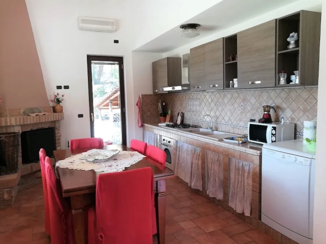 3 Bedrooms Villa with balcony