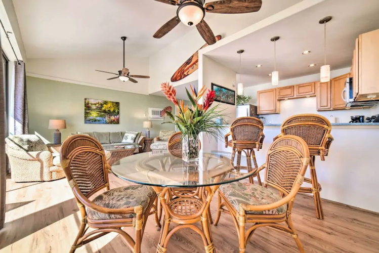 Kihei Oceanside Escape w/ Balcony - Steps to Beach