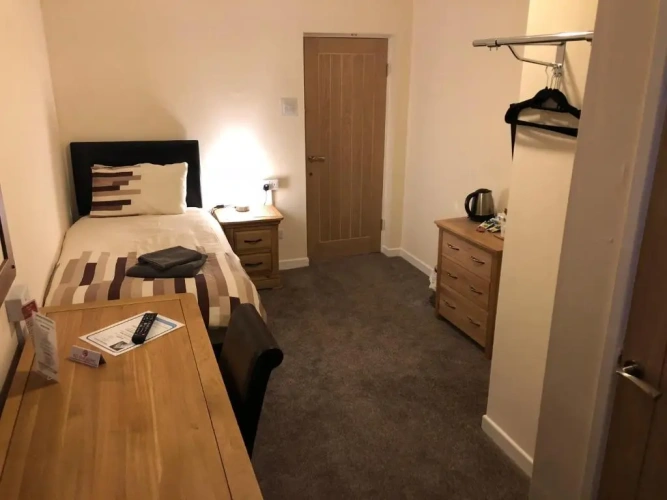 Standard Single room