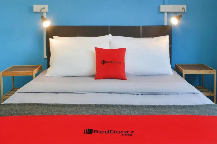 Reddoorz Hostel @ Beach Road