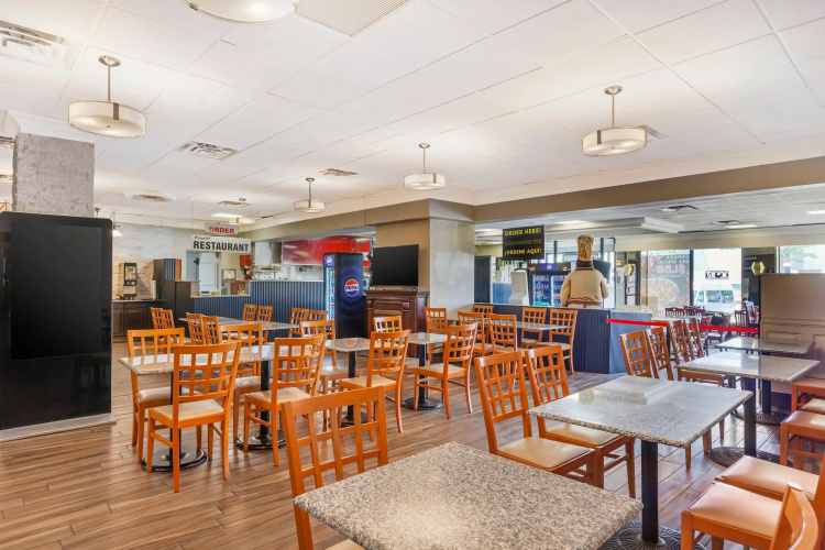 Quality Inn Toronto Airport photo 20