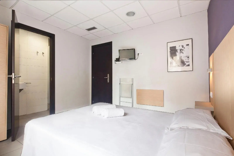 Fga Hostal Putxet, Barcelona, España