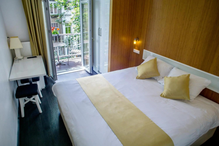 Hotel Larende