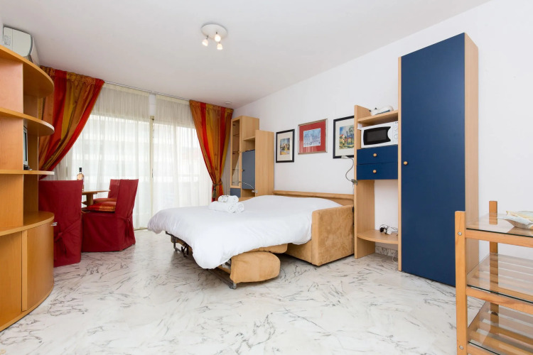 Résidence Les Tuileries YourHostHelperOver view