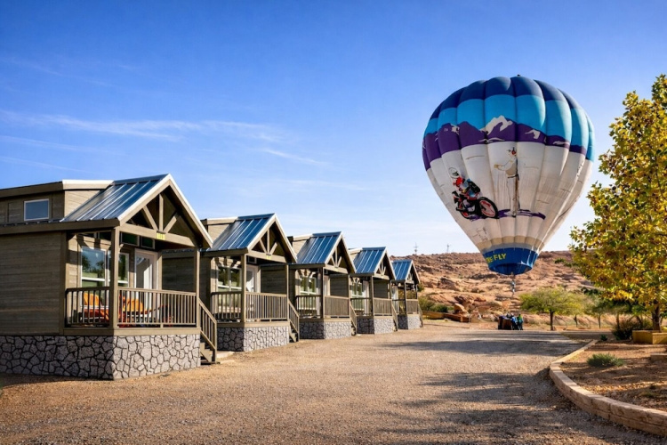Cozy Tiny Home with Loft Sleeps 6