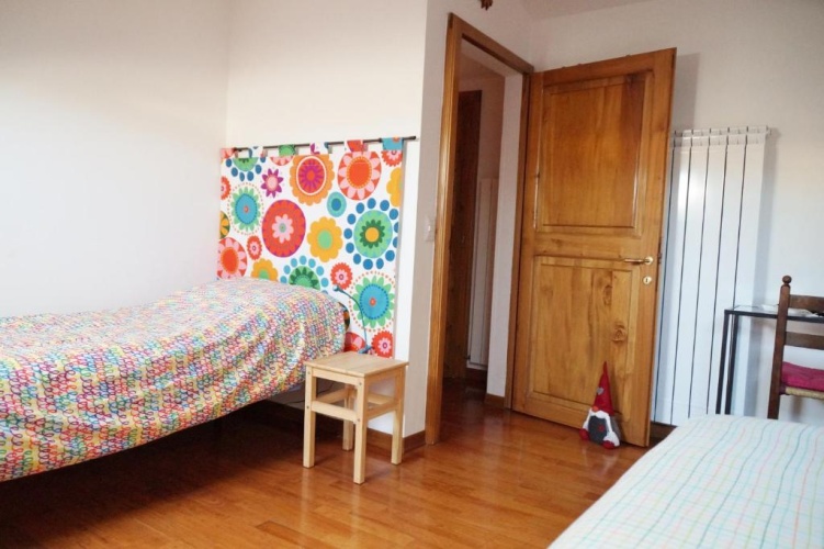 Standard Triple room with view