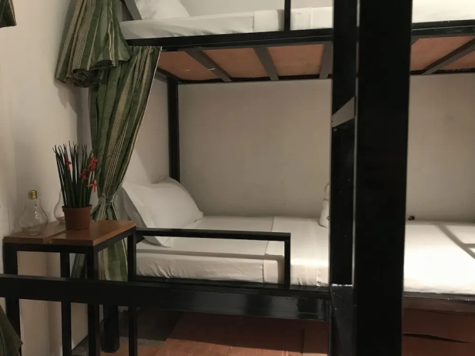 Island Hostel and Tours Coron