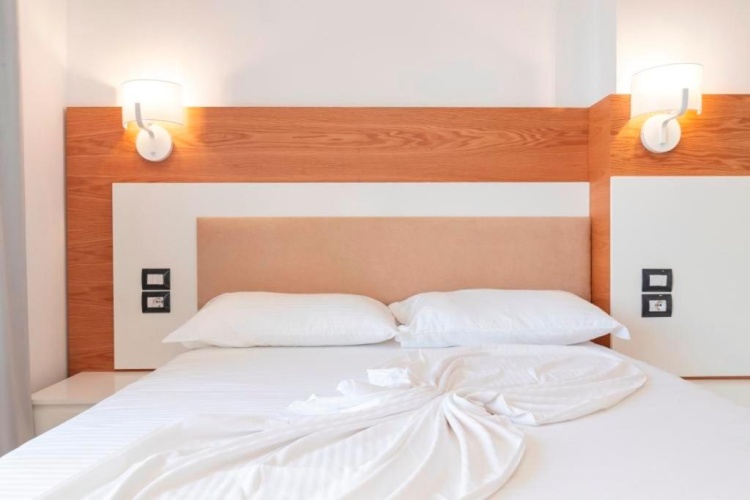 Ventus Hotel - Ksamil