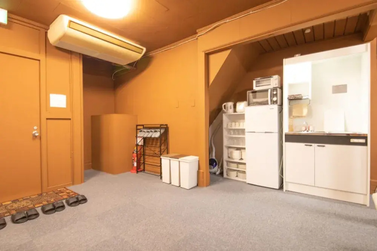 Golgo House