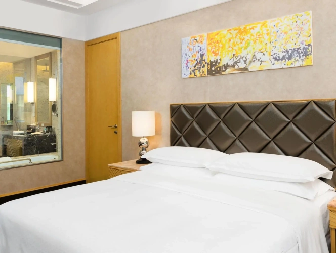 Double room with city view