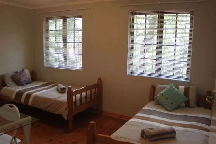 Uvongo log home