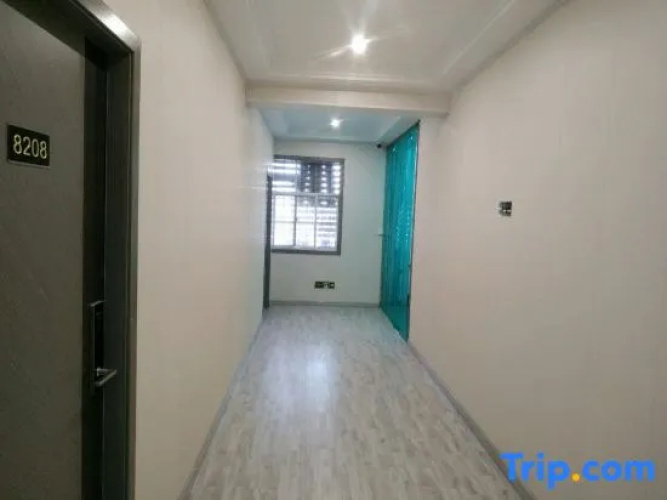 Yijia Hotel