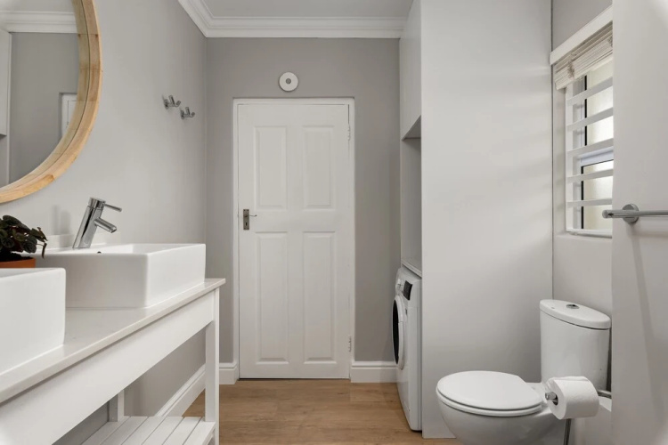 Shaftesbury 12