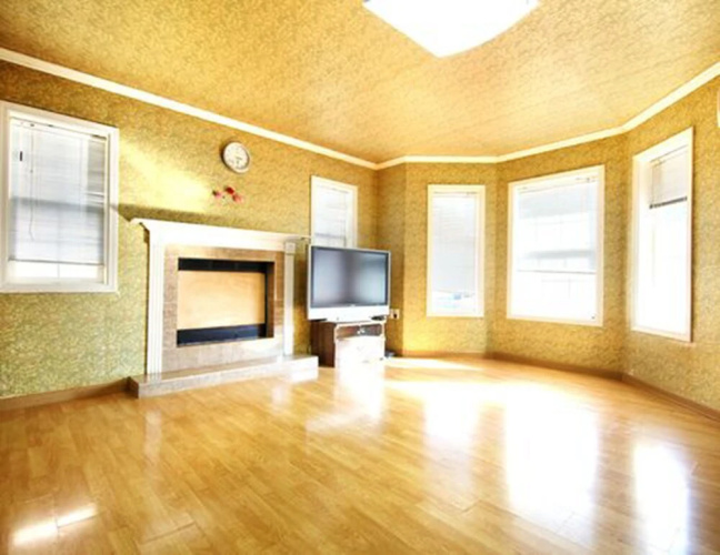 Modern Hill Pension
