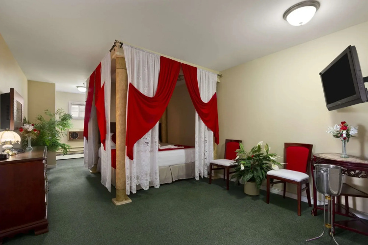 Knights Inn Lindsay