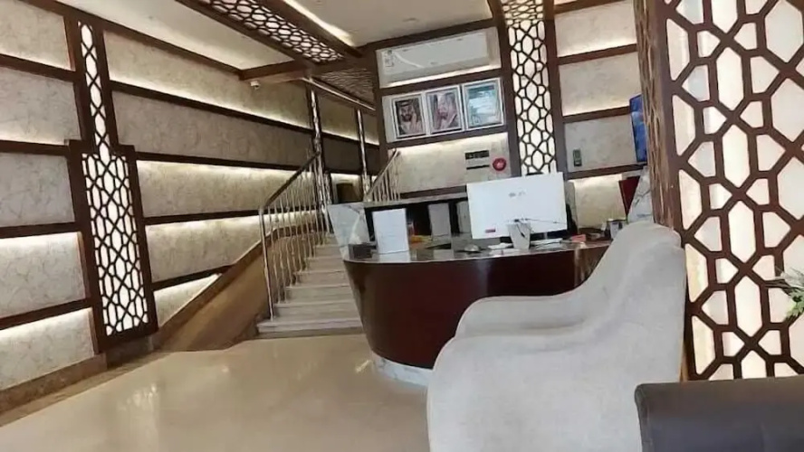 Hyatt town 1
