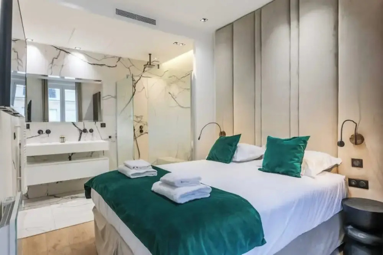 Superb AC Apartment Center of Paris
