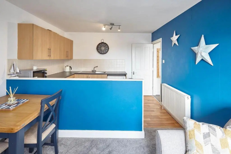 Host Stay The Whitby Pearl