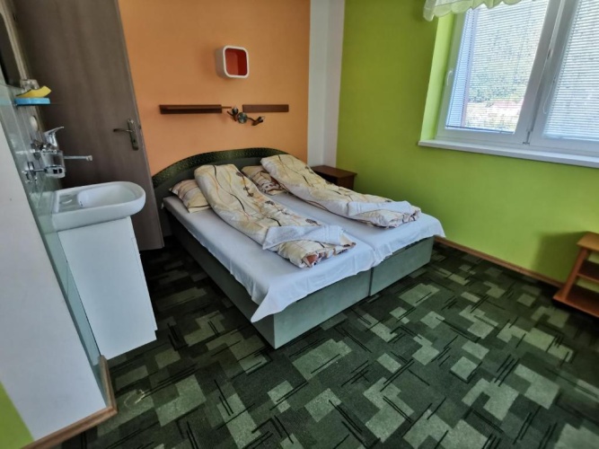 Classic Quadruple room